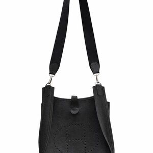 Hermès Evelyne PM 29 Black Taurillon Clemence Crossbody Bag